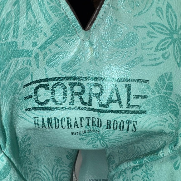 Corral Leopard Brown and Tan Cowboy Boots - Picture 5 of 6